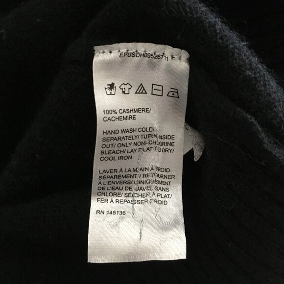 NWT. SAKS FIFTH AVENUE. 100% Cashmere Turtleneck Sweater. Kohl Black. Large - Picture 6 of 11